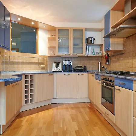 Apartment Ostrava アパート *