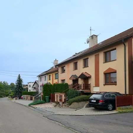 Apartment Ostrava アパート オストラヴァ